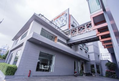 เดอะ ชีวิน โฮเทล แอนด์ คอนเวนชั่น #3