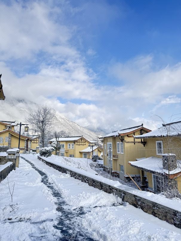 Shimian Menghuo Anxianju Homestay
