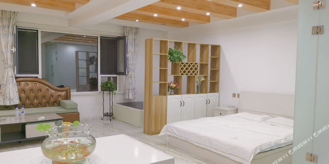 爱之悦公寓(合隆镇青年路与合平路交汇处店)