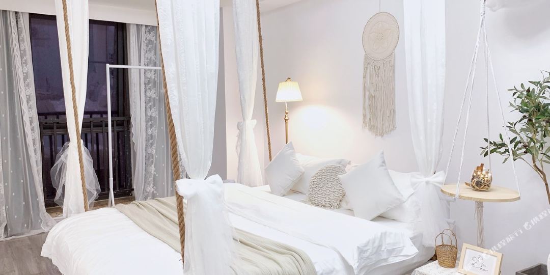 悦色换装主题民宿(川里路分店)