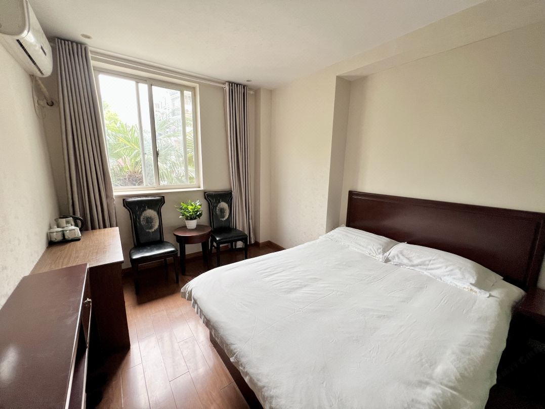 Shanghai Yiju Hotel