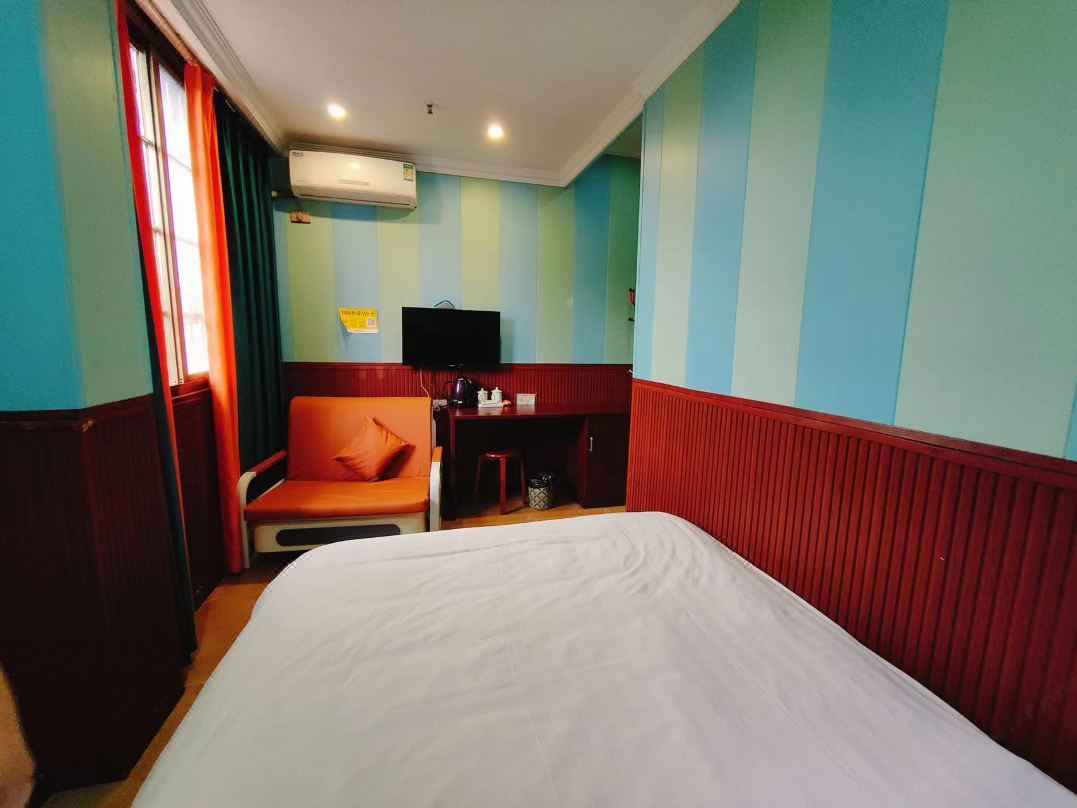 Fangyuan Hotel (Chongqing Hechuan University Town)