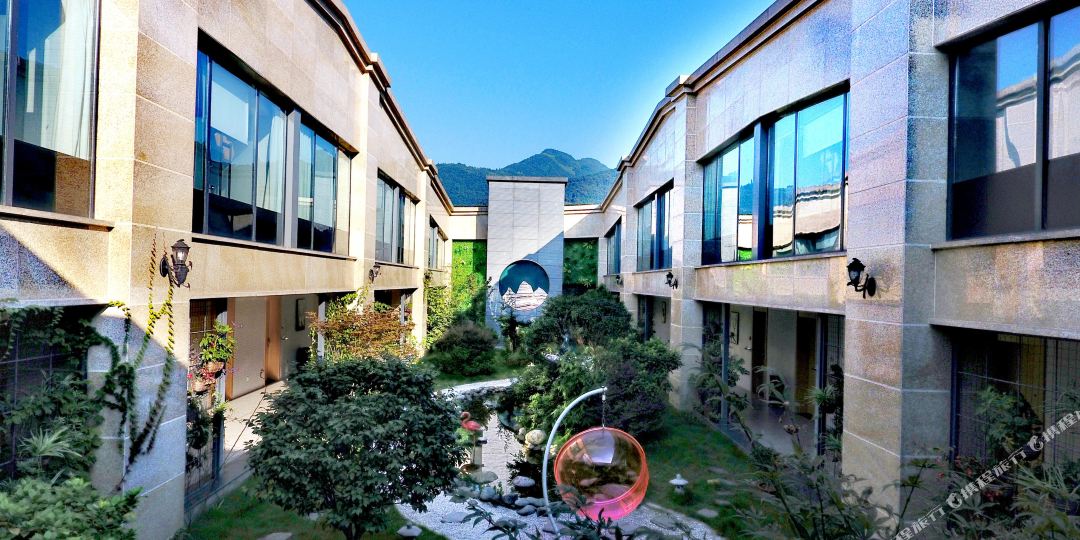 峨乐山绕佛阁度假酒店