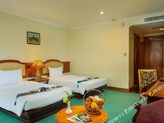 Dragon Royal Angkor Hotel - Tap to explore photos