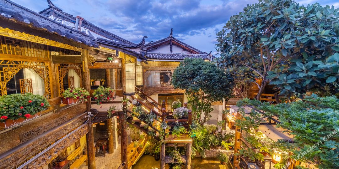 丽江千里望山美宿可栈