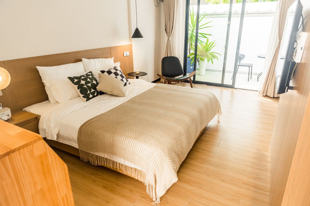 Pinyueju Homestay (Beihai Silver Beach Qiaogang Fengqing Street Branch)