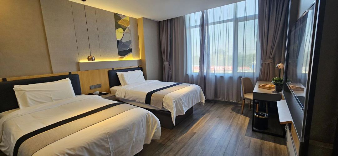 Rujia Business Hotel