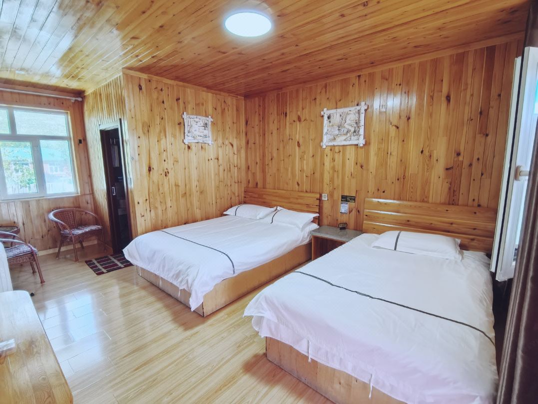Mordaga Dongzeyuan Hotel