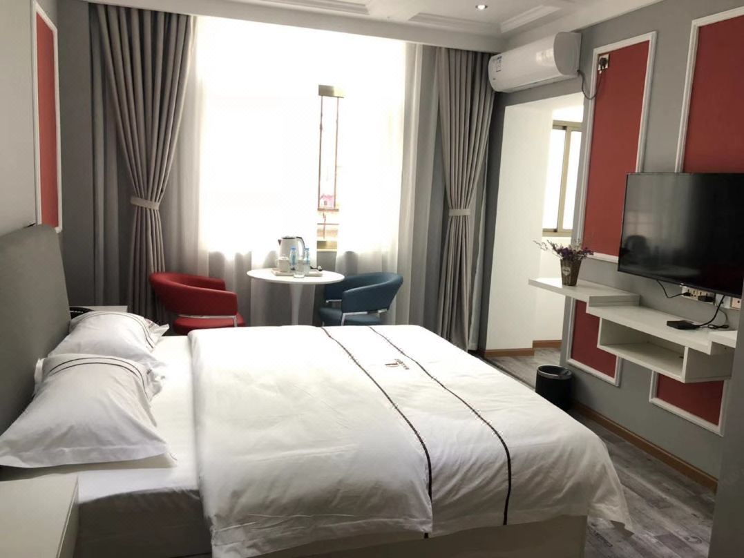 Yonghe Business Hotel