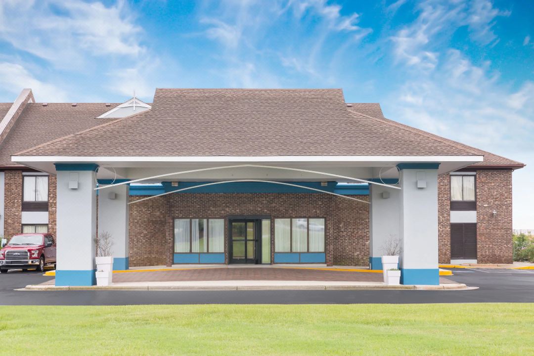 Holiday Inn Express KITTY HAWK – OUTER BANKS
