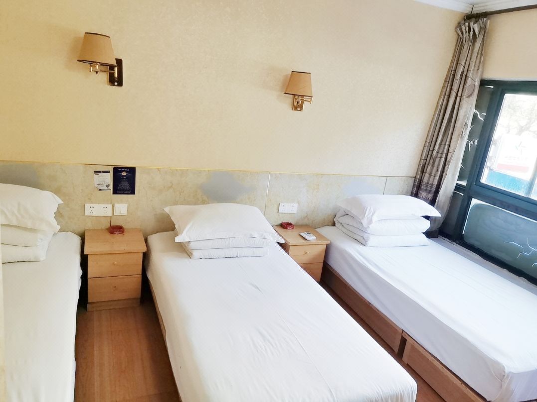 Jiahong Hostel
