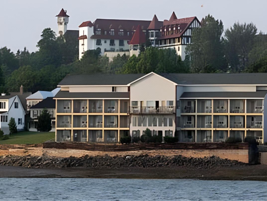 St Andrews Inn & Suites