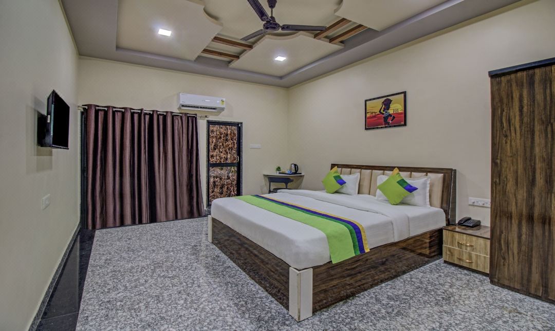 Treebo Royal, Chandrapur