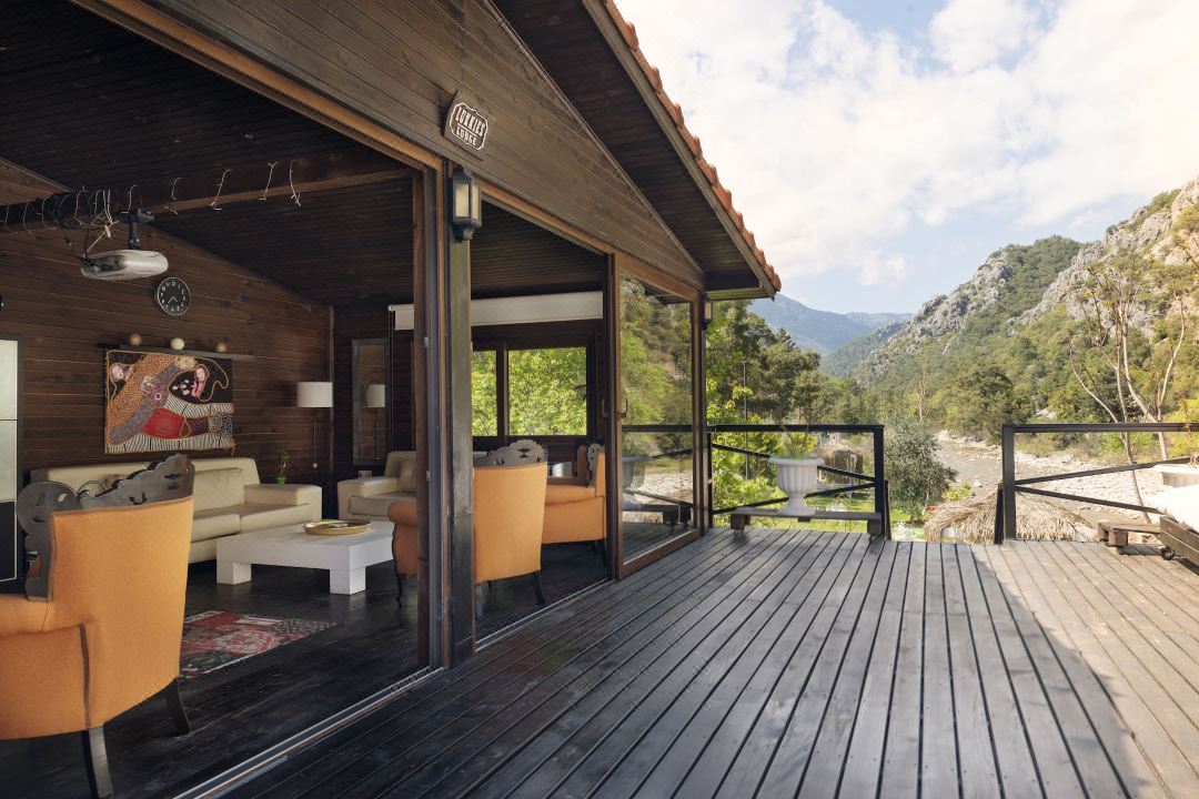 Lukkies Lodge Cirali