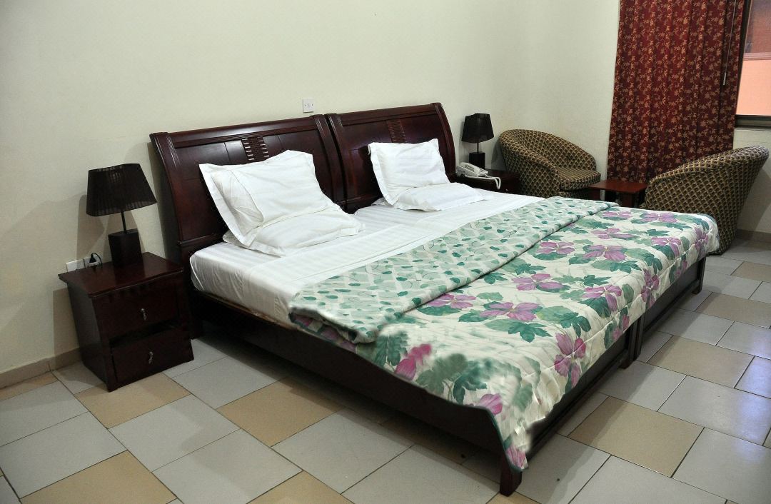 Oscarpak Royal Hotel