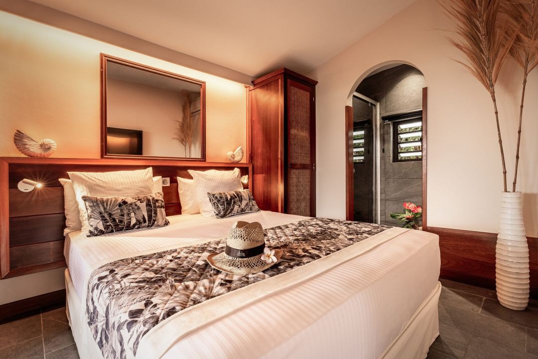 Iloha Seaview Hotel