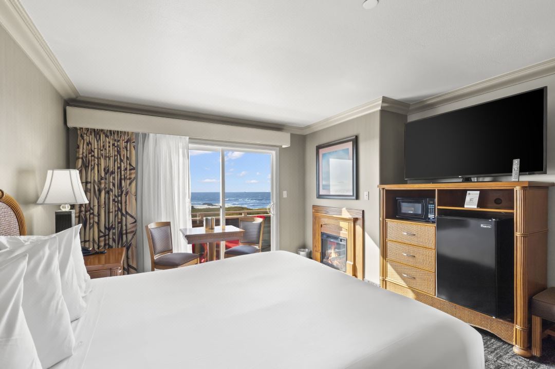 Surf and Sand Lodge