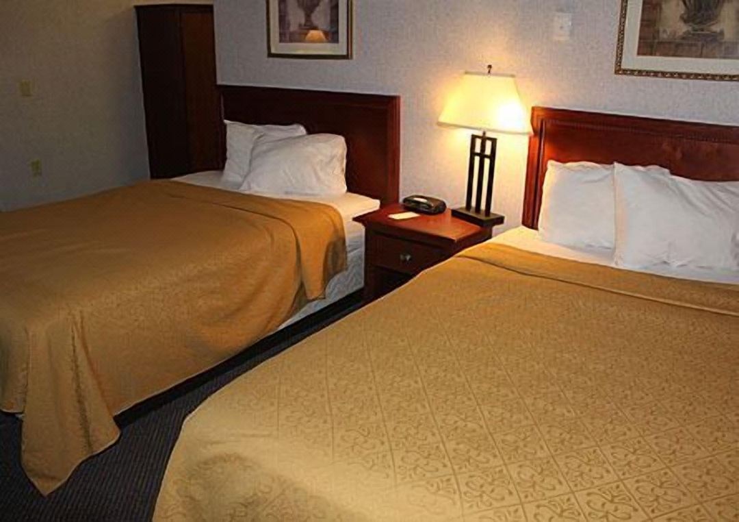 Raritan Hotel