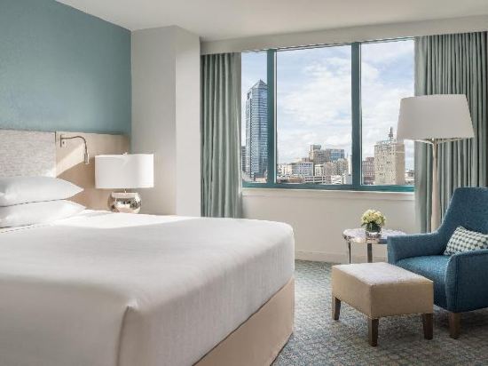 Hyatt Regency Jacksonville - Tap to explore photos