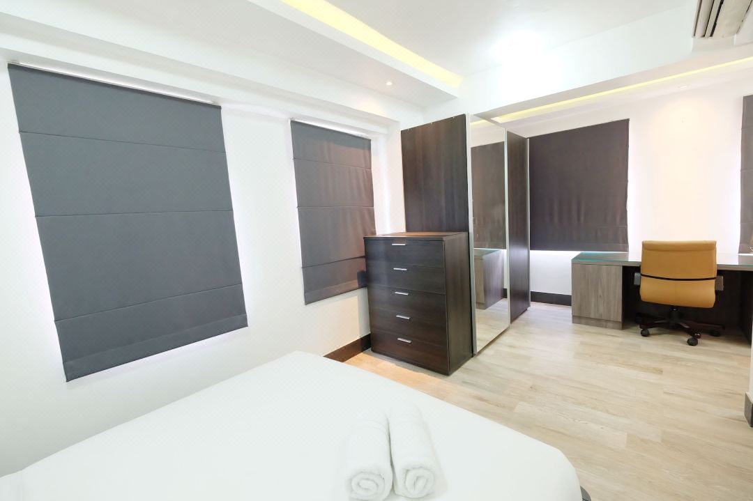 Spacious Apartment at Green Bay Pluit