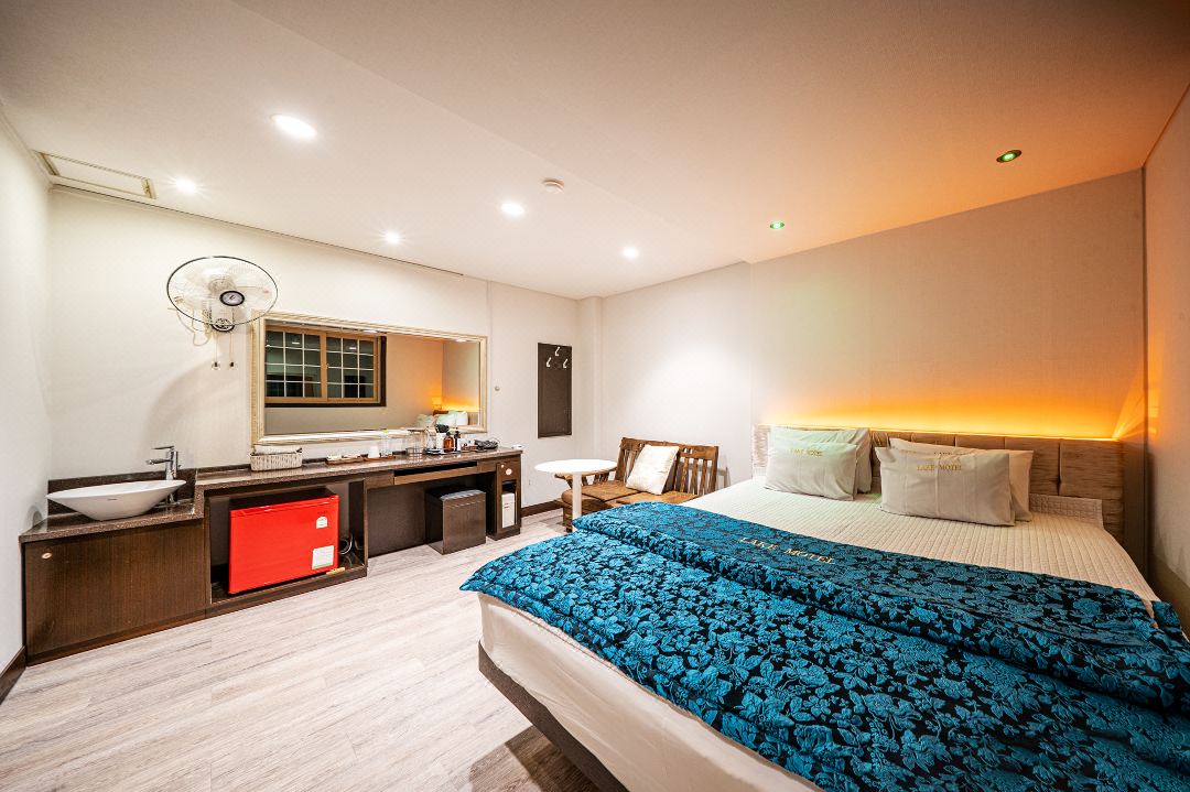 Gyeongju Lake Motel