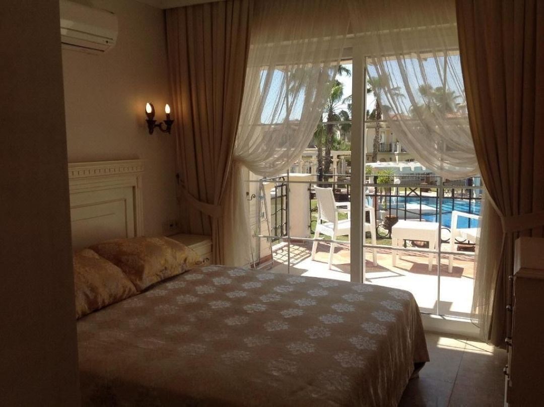 Villa B & D