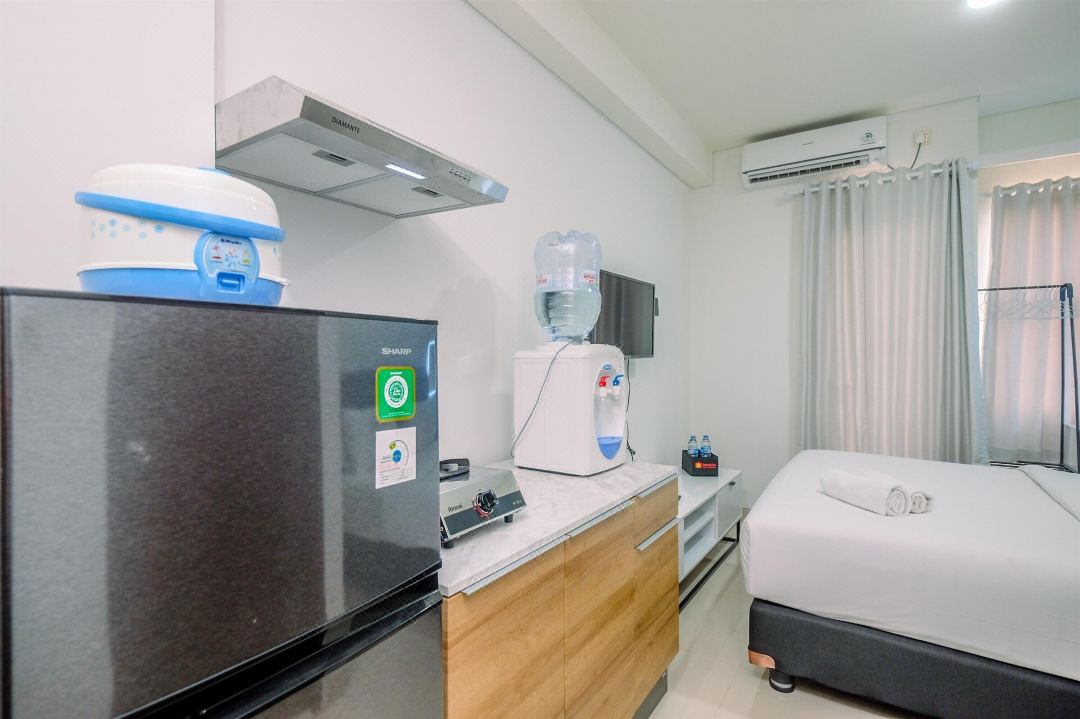 Simply Look Studio at Transpark Cibubur Apartment