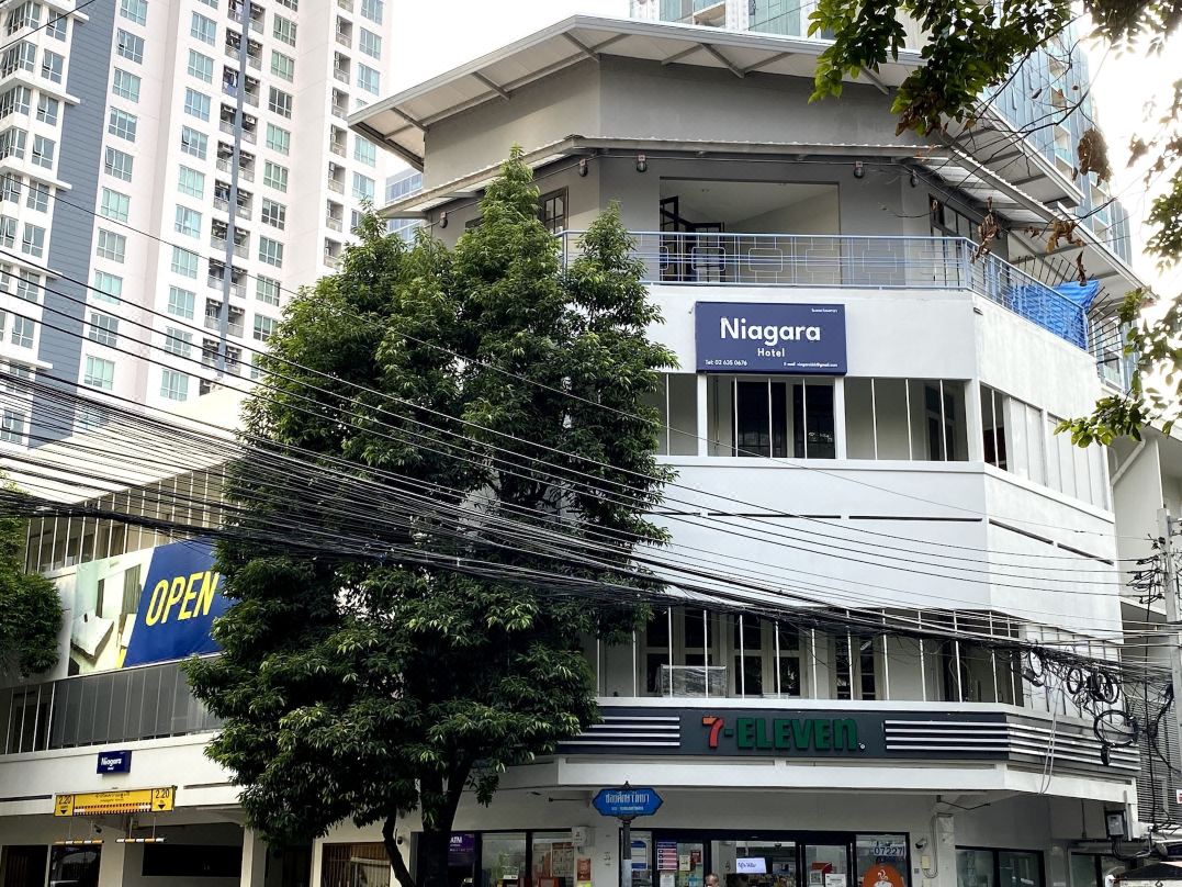 Niagara Hotel