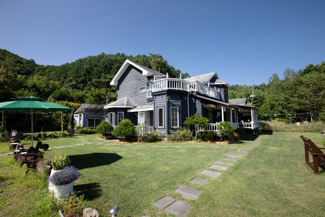 Under Hill Pension