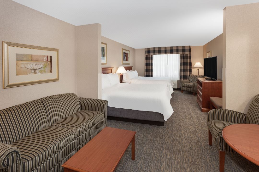 Holiday Inn Express & Suites Hampton South-Seabrook