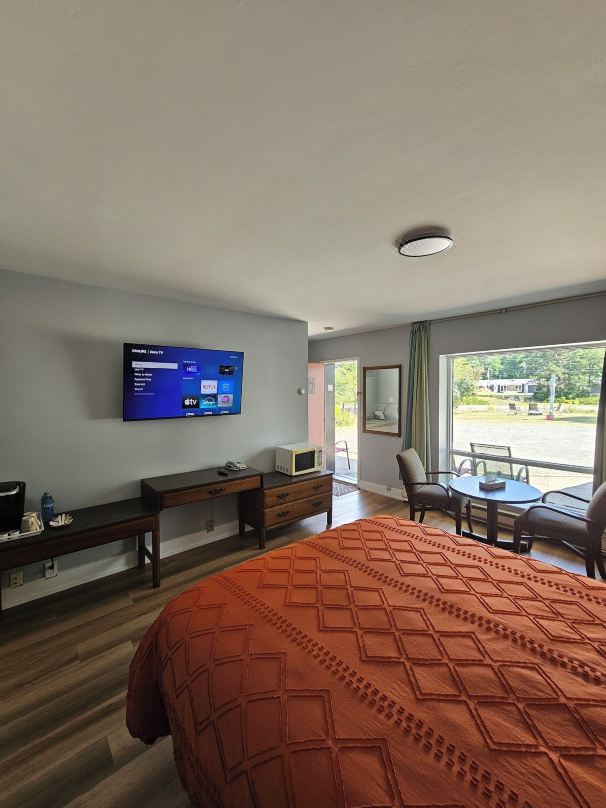 Arrowhead Inn by Baaman's