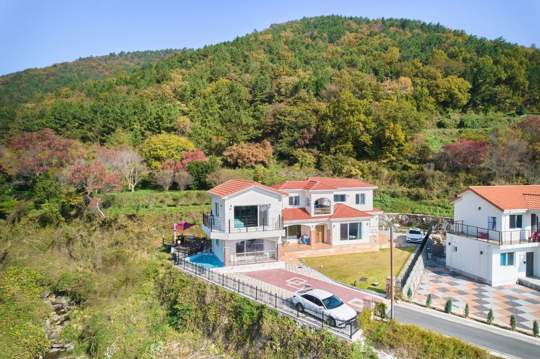 Namhae Spanish House Pension