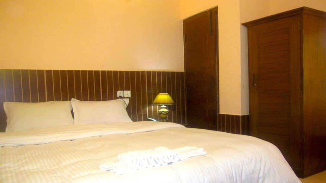 Hotel Half Moon