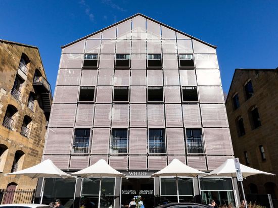 Salamanca Wharf Hotel - Tap to explore photos