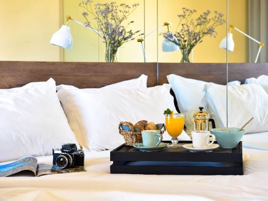 The Prime Energize Hotel & Spa - Tap to explore photos