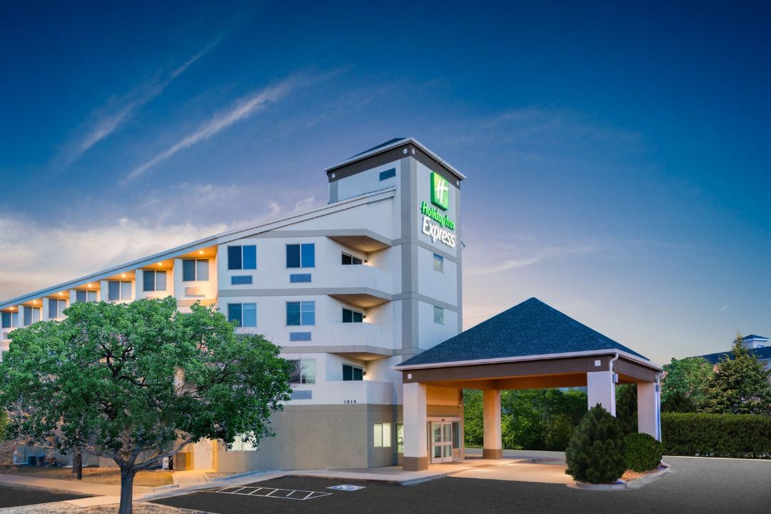 Holiday Inn Colorado Springs Airport