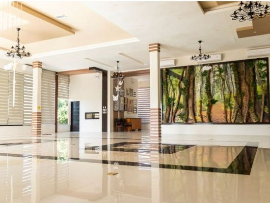 OYO1005 Patio Buendia Farm Resort