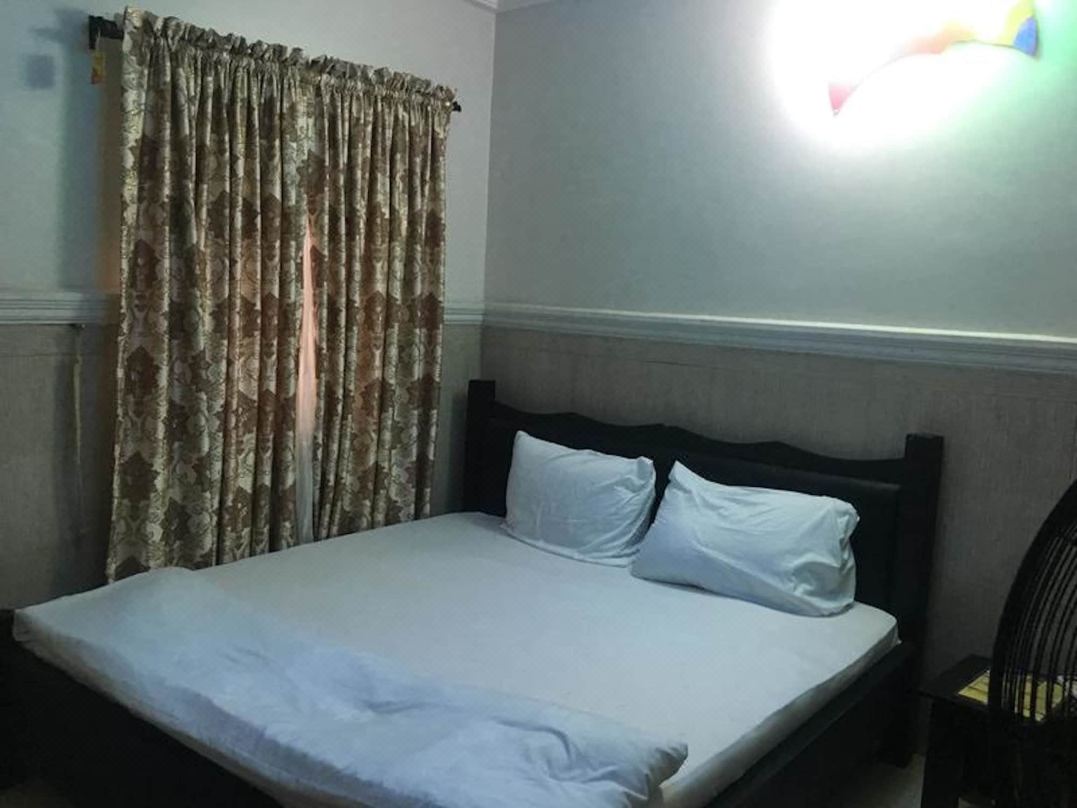 Royal Castle Hotel
