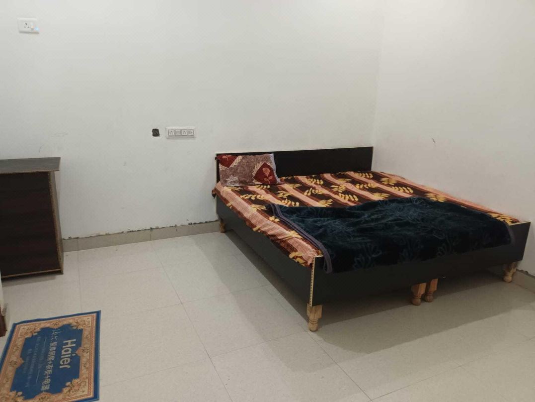 OYO Hotel Deep