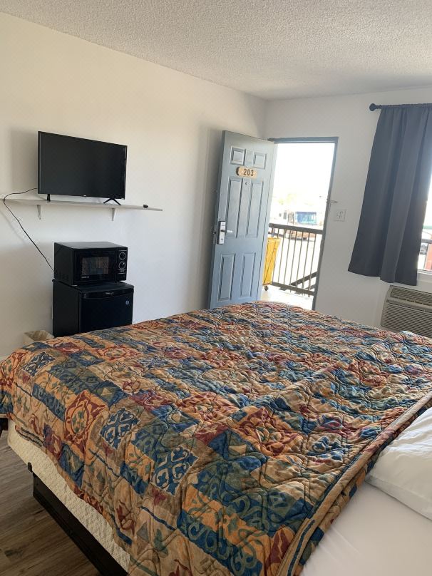Almara Inn