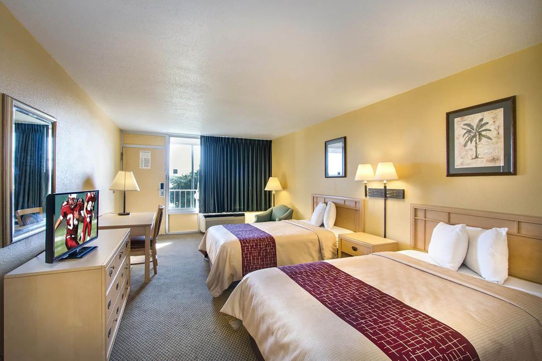 OYO Hotel Dundee by Crystal Lake