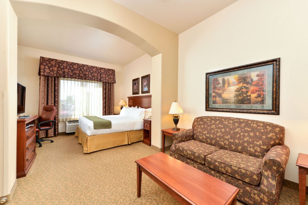 Holiday Inn Express & Suites Las Cruces