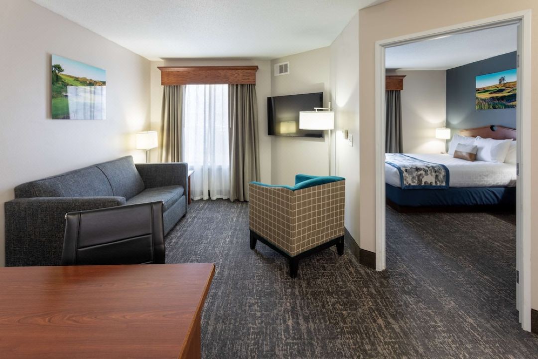 GrandStay Hotel & Suites Downtown Sheboygan
