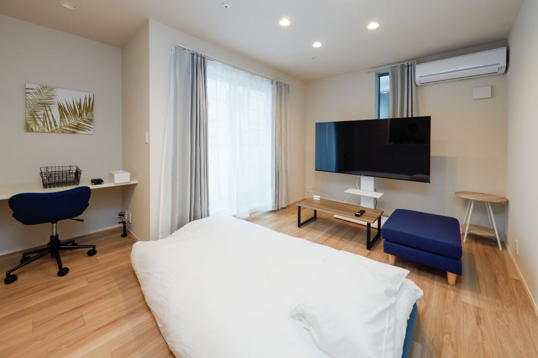 Higashi Komagata House