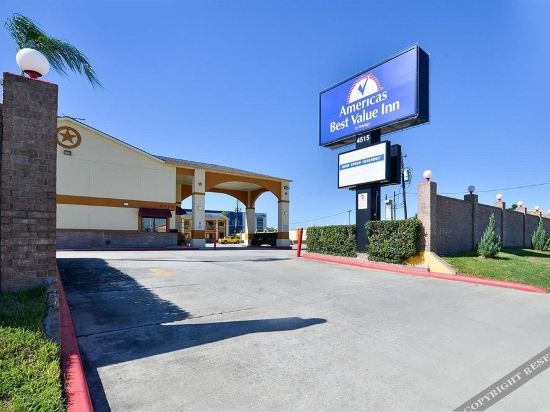 Americas Best Value Inn Houston Heights at I-45 - Tap to explore photos