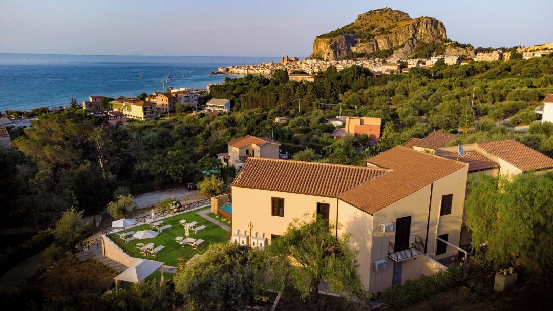 Pater Meus Suites