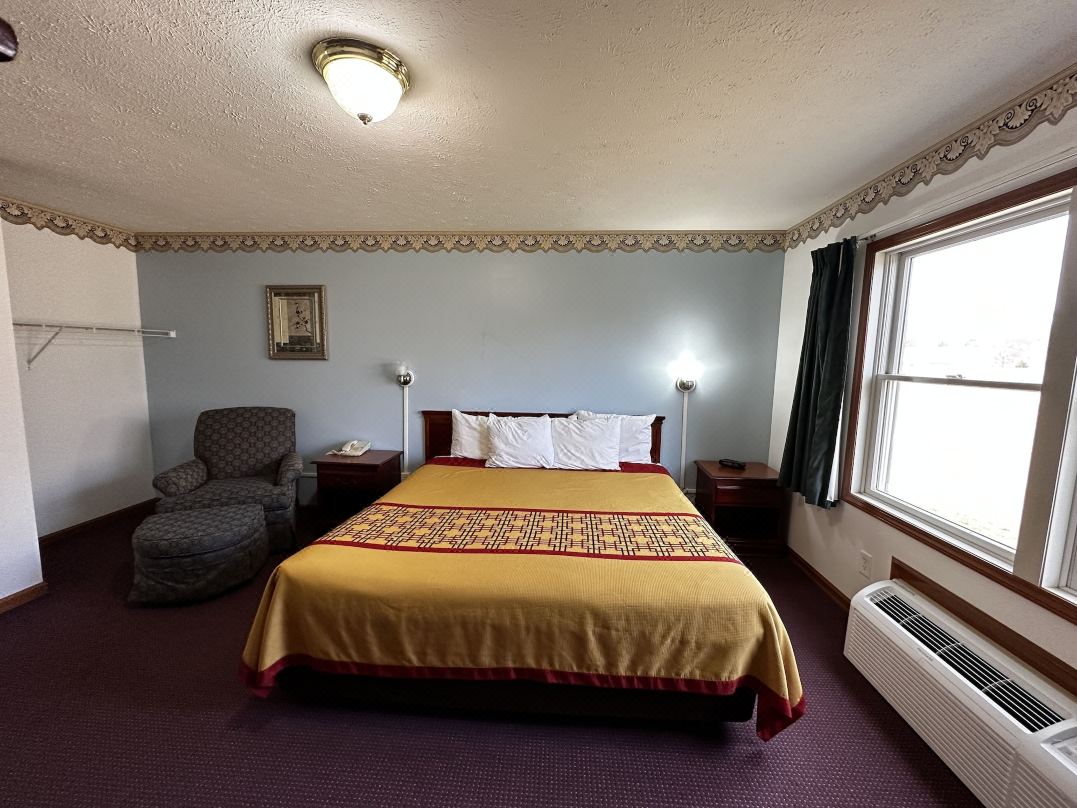 Attica Inn
