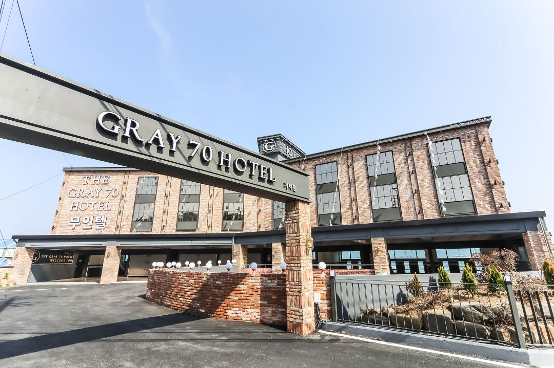 Gray70 Hotel