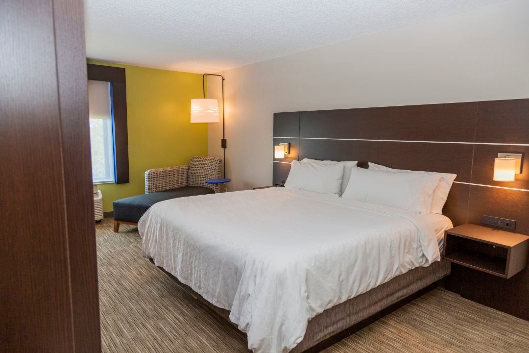 Holiday Inn Express Clayton (SE Raleigh)