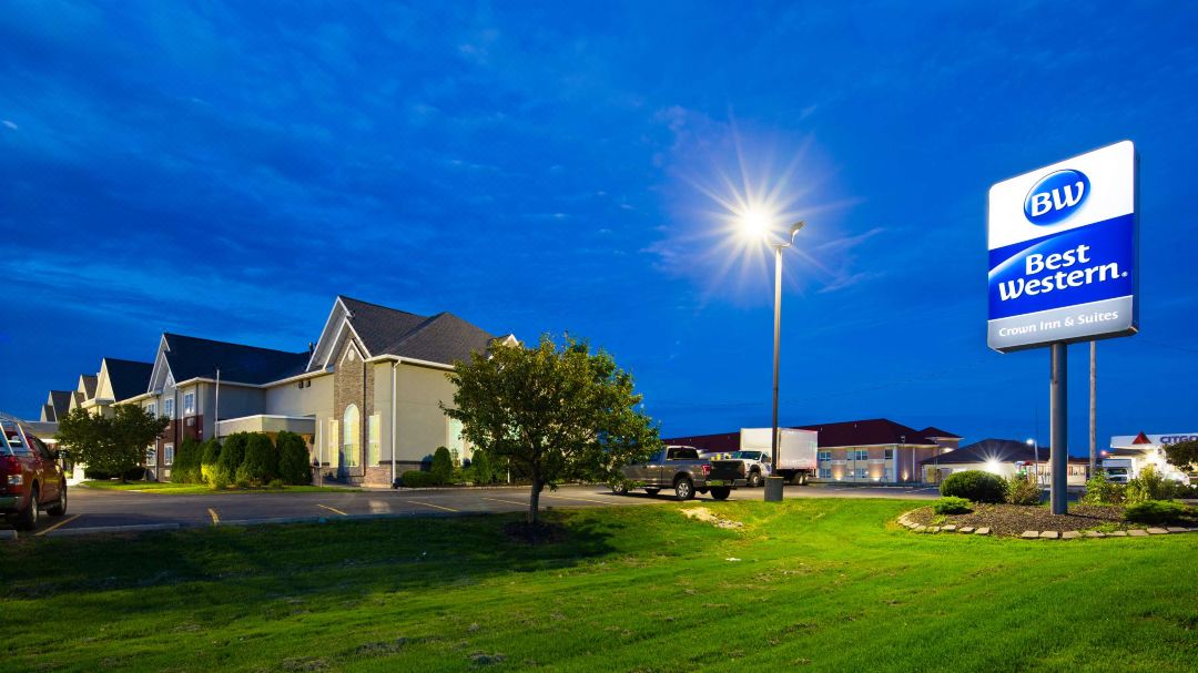 Best Western Crown Inn  Suites